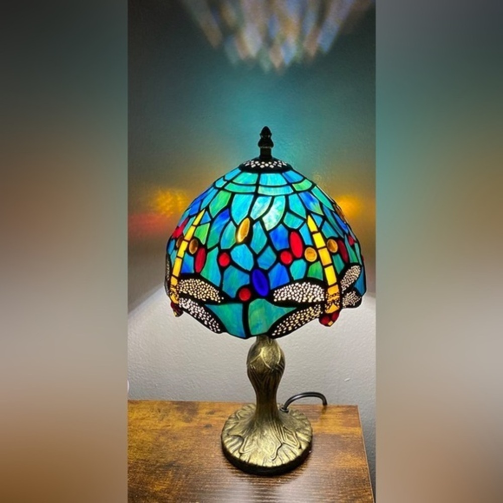 Tiffany Style Dragonfly Lamp NWT